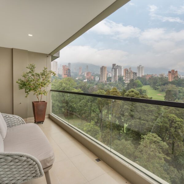 IH - EL POBLADO 1302