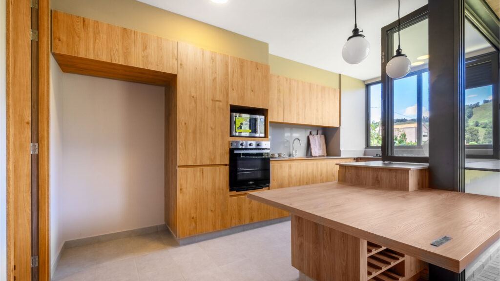Entrelagos-apartamentos-en-El-Retiro-cocina
